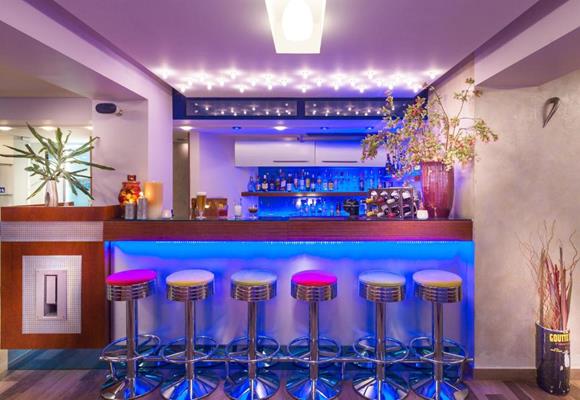Tropical Hotel – Athens